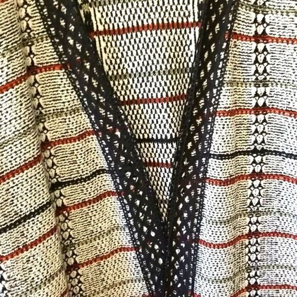 CJ Banks Gray Sweater with Maroon Lines & Black Trim & Fringe at Bottom, Sz 2X - Picture 3 of 6